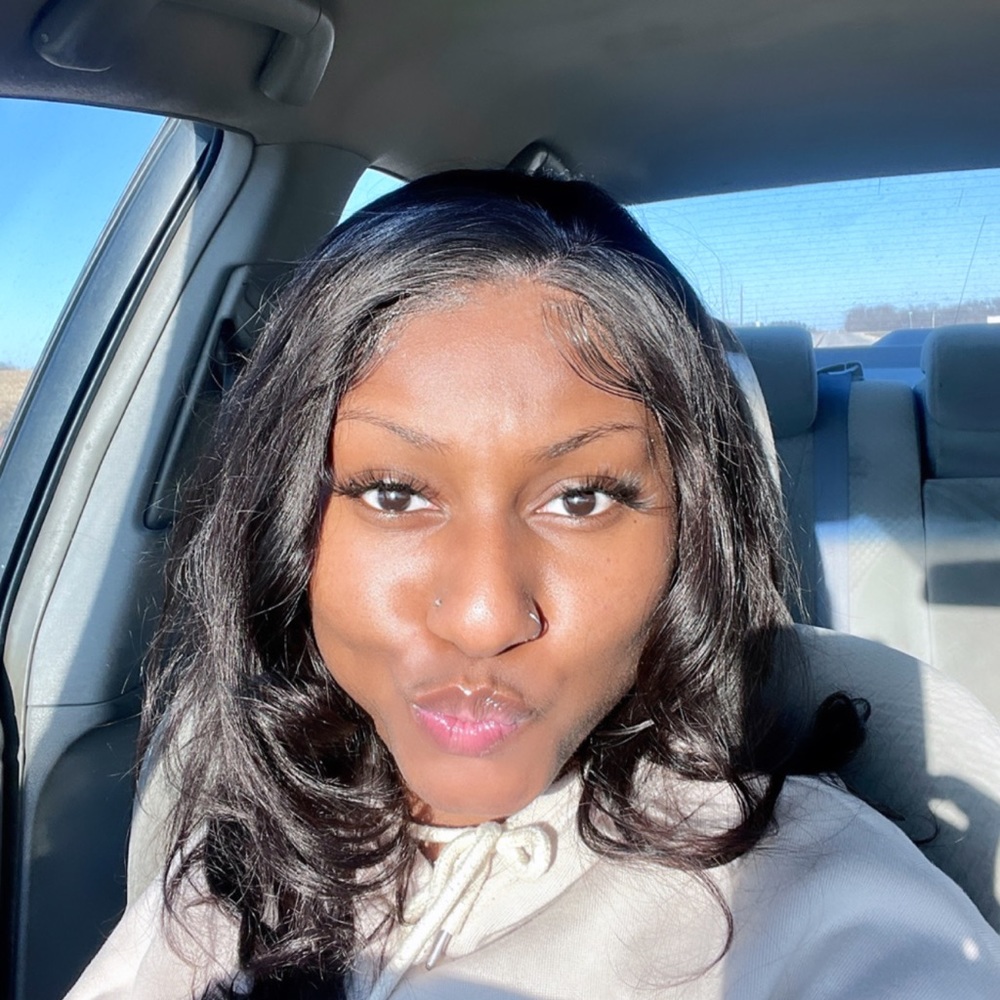 Meet your Posher, Aliyah - Picture 1 of 1